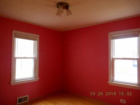 1048 State St, Ottawa, IL 61350 photo 5