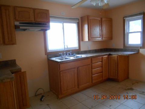 1048 State St, Ottawa, IL 61350 photo 2