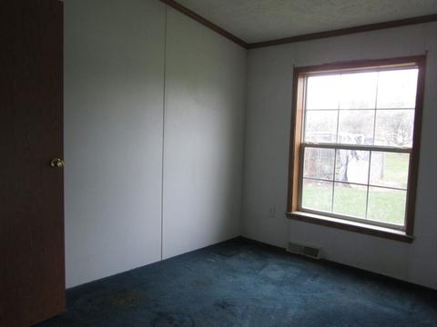 Undisclosed, Compton, IL 61318 photo 11