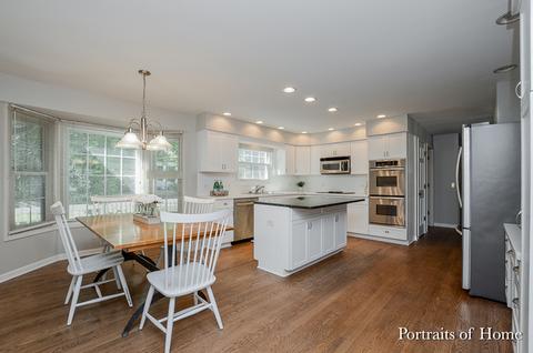 341 Brighton Dr, Wheaton, IL 60189 photo 11