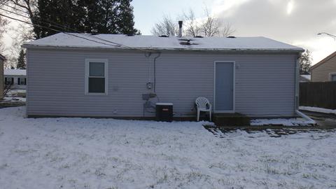 611 Spring Ave, Dekalb, IL 60115 photo 4