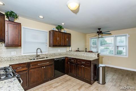 690 E 152nd St, Dolton, IL 60419 photo 5