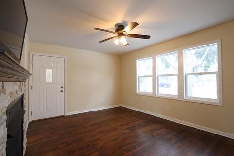 305 John Ave, Mchenry, IL 60050 photo 3