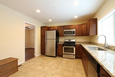 305 John Ave, Mchenry, IL 60050 photo 9