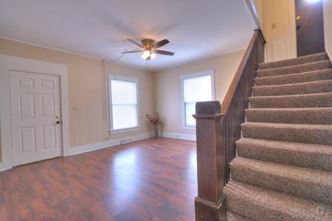 11 Delaine Dr, Normal, IL 61761 photo 8