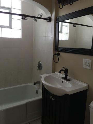 504 E North St, Morris, IL 60450 photo 8