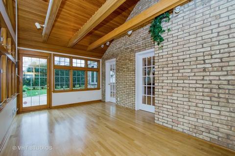 9508 Springfield Ave, Evanston, IL 60203 photo 6