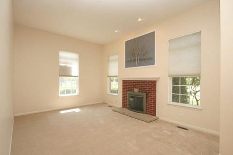 248 Longview Dr, Elgin, IL 60124 photo 4