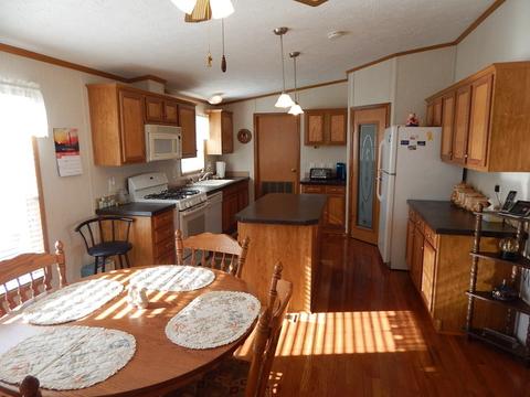 2056 Iris Ave, Belvidere, IL 61008 photo 3