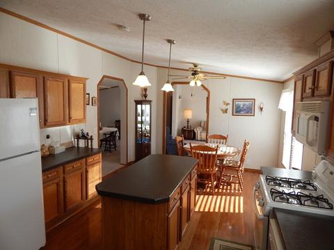 2056 Iris Ave, Belvidere, IL 61008 photo 2