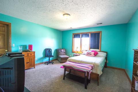 742 E Becker Pl, Sycamore, IL 60178 photo 17