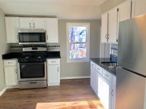 413 Sperry Ct, Aurora, IL 60505 photo 2