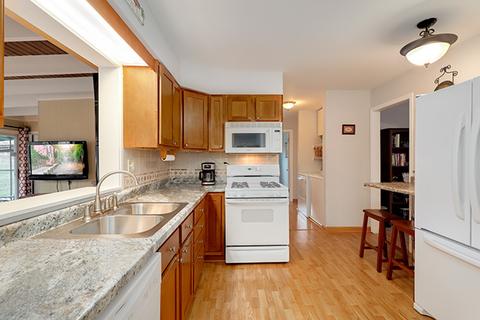 348 Sunset Ln, Wheeling, IL 60090 photo 14