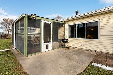 348 Sunset Ln, Wheeling, IL 60090 photo 29