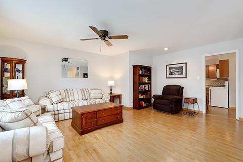 348 Sunset Ln, Wheeling, IL 60090 photo 3