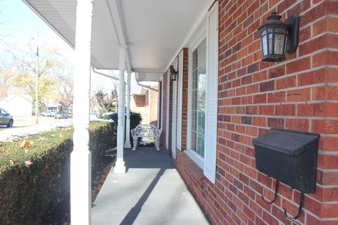 630 Chambers St, Ottawa, IL 61350 photo 3