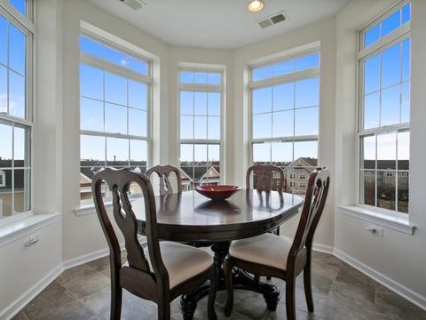 2750 Commons Dr #404, Glenview, IL 60026 photo 5