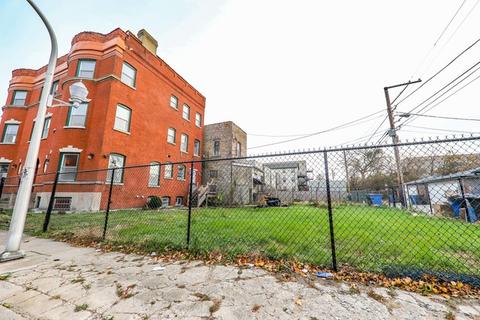 4800 S Champlain Ave, Chicago, IL 60615 photo 2
