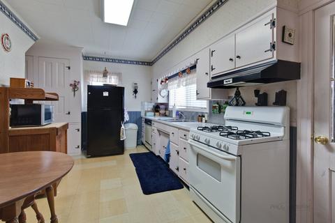 209 Spring St, Cary, IL 60013 photo 3