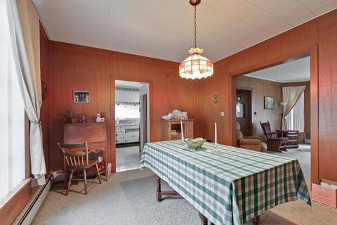 209 Spring St, Cary, IL 60013 photo 9