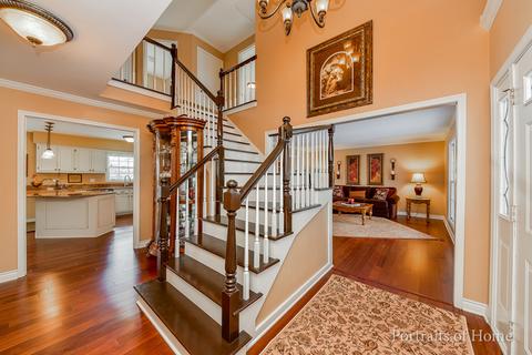 522 Cloverleaf Ct, Naperville, IL 60565 photo 2