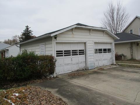 2703 6th St, Peru, IL 61354 photo 5
