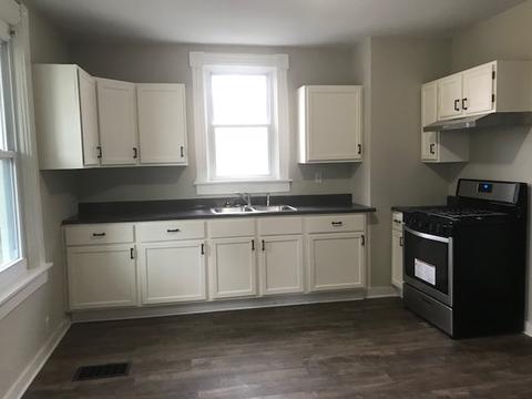 100 Vine St, Aurora, IL 60506 photo 9