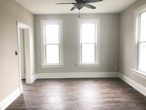 100 Vine St, Aurora, IL 60506 photo 7