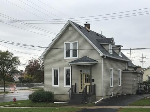 100 Vine St, Aurora, IL 60506 photo 1