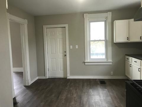 100 Vine St, Aurora, IL 60506 photo 10