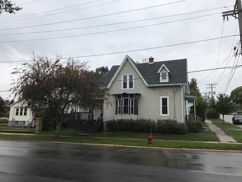 100 Vine St, Aurora, IL 60506 photo 4
