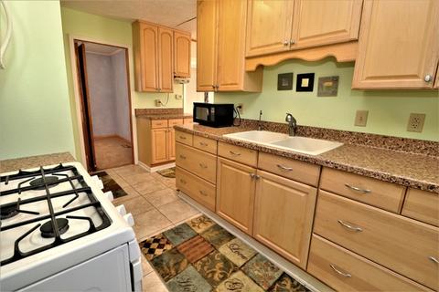 2114 Forest View Rd, Rockford, IL 61108 photo 8