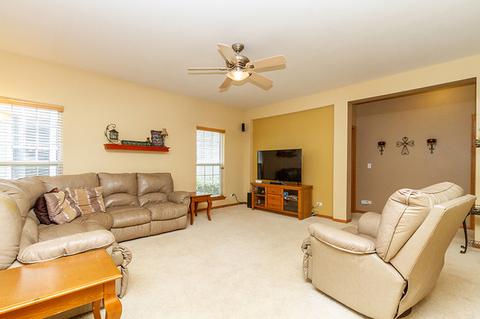 2172 W Silverleaf Ln, Addison, IL 60101 photo 12