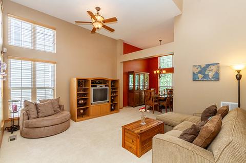 2172 W Silverleaf Ln, Addison, IL 60101 photo 3