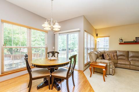 2172 W Silverleaf Ln, Addison, IL 60101 photo 8