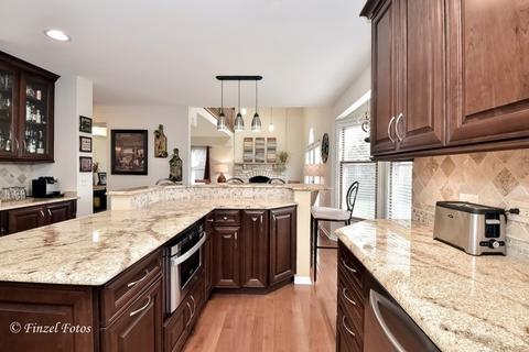 317 Bryan Dr, Cary, IL 60013 photo 4
