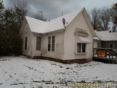 433 N Randolph St, Macomb, IL 61455 photo 2