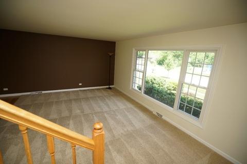 855 Park Ln, Hoffman Estates, IL 60192 photo 5