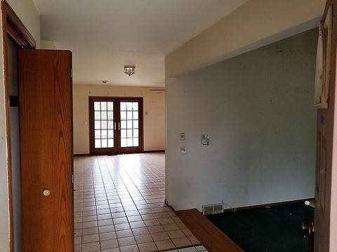 23120 Norma Ln, Harvard, IL 60033 photo 2
