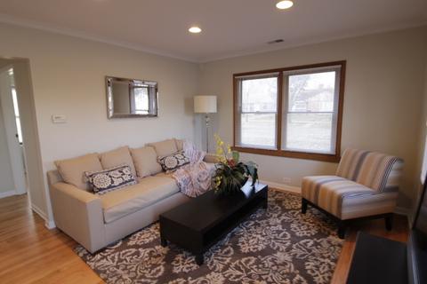 1139 E Thacker St, Des Plaines, IL 60016 photo 5