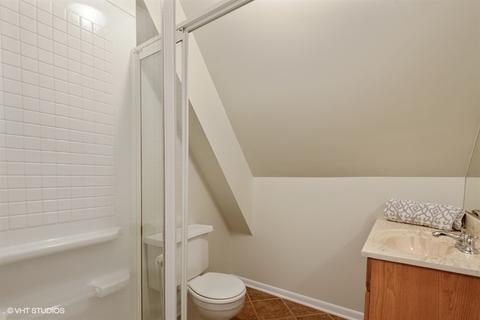 1139 E Thacker St, Des Plaines, IL 60016 photo 16