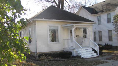 613 E Washington St, Morris, IL 60450 photo 1