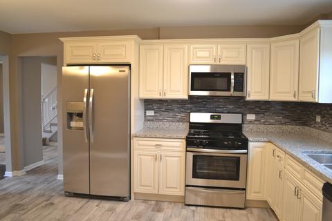 4090 Mason Dr, Hoffman Estates, IL 60192 photo 12