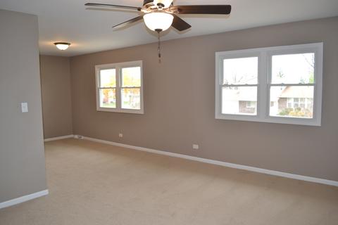 4090 Mason Dr, Hoffman Estates, IL 60192 photo 18