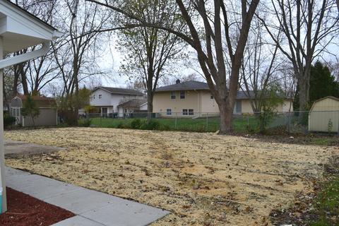 4090 Mason Dr, Hoffman Estates, IL 60192 photo 5