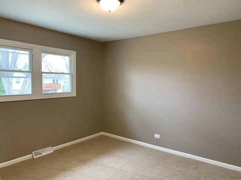 4090 Mason Dr, Hoffman Estates, IL 60192 photo 22