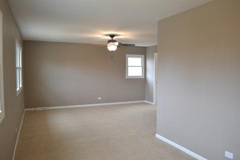 4090 Mason Dr, Hoffman Estates, IL 60192 photo 17