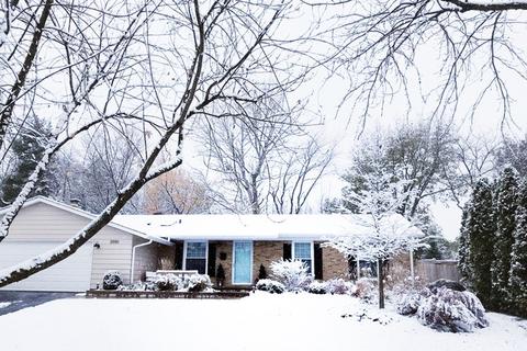 3990 N Firestone Dr, Hoffman Estates, IL 60192 photo 4