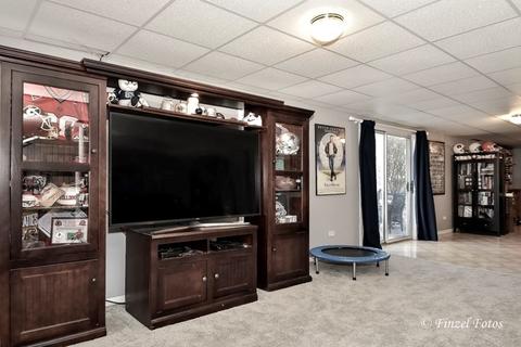 35 Ivanhoe Ln, Cary, IL 60013 photo 16