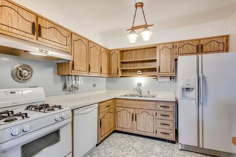 460 Glendale Ln, Hoffman Estates, IL 60169 photo 8